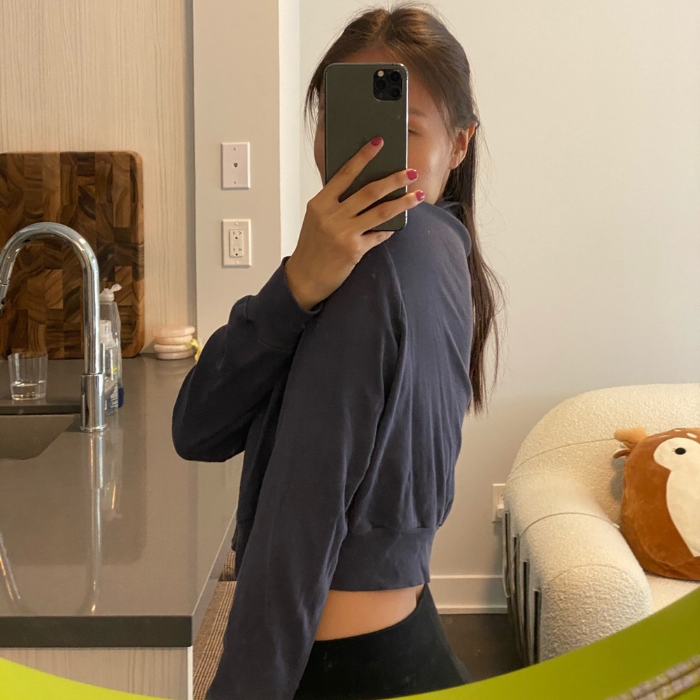 Brandy Melville Navy Crop Top